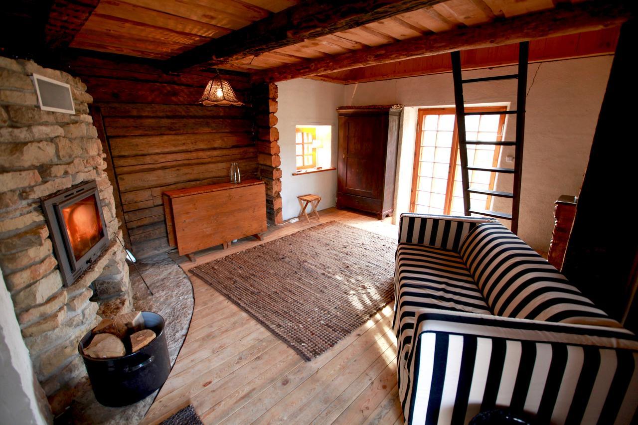 Metsara B & B Tornimae Oda fotoğraf